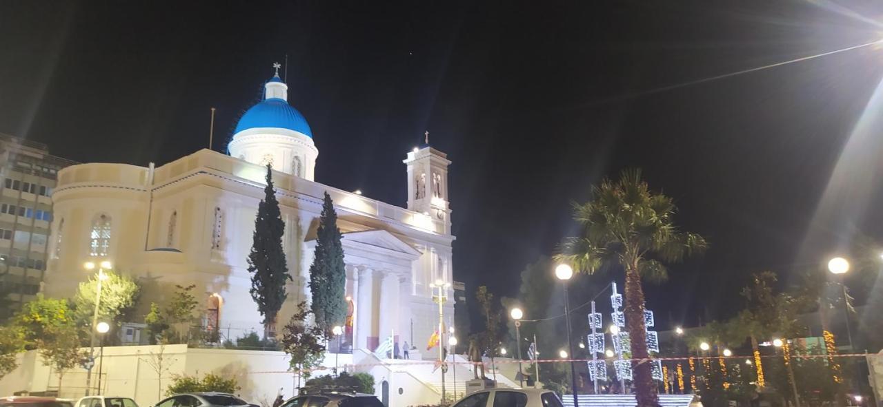 Με Θεα Το Λιμανι Lejlighed Piræus Eksteriør billede